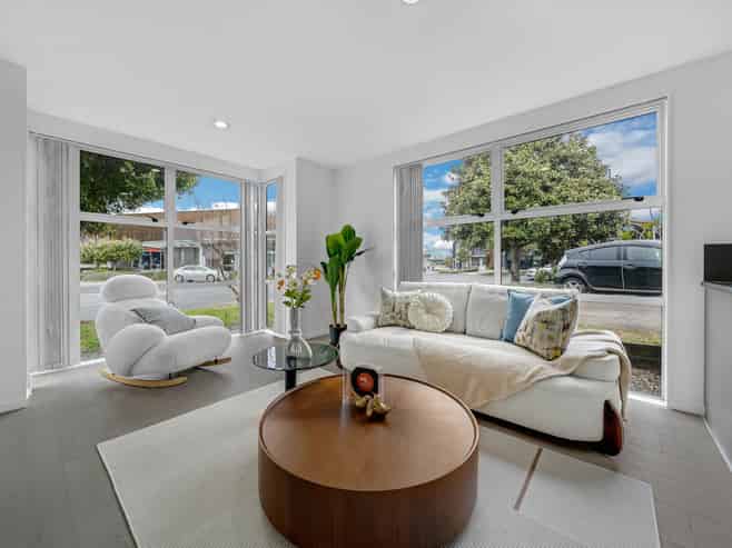4 Phar Lap Crescent, Takanini