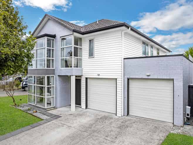 4 Phar Lap Crescent, Takanini