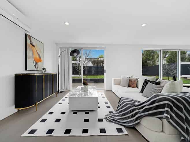 4 Phar Lap Crescent, Takanini