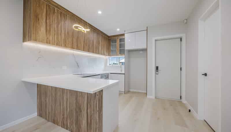 2/233 Great South Road, Manurewa
