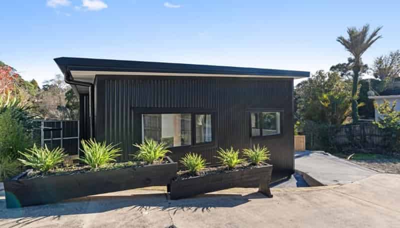 1/10a  Awanui Street, Merrilands