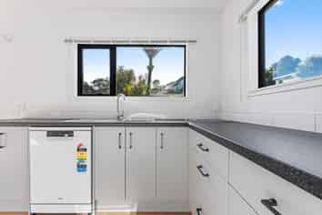 1/10a  Awanui Street, Merrilands