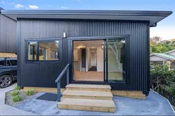 2/10a Awanui Street, Merrilands