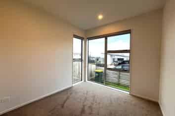 11 Puwha Street, Massey