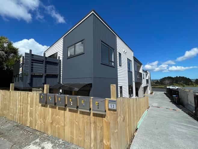 1/13 Blockhouse Bay Road, Avondale