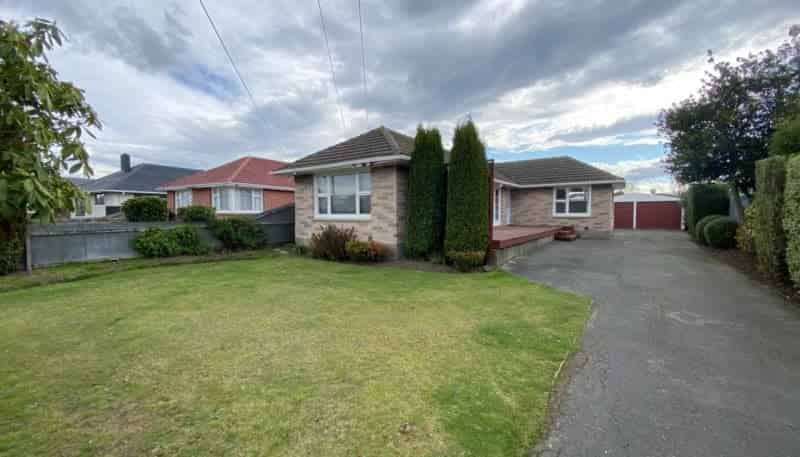 69 Liverton Cr, Bishopdale