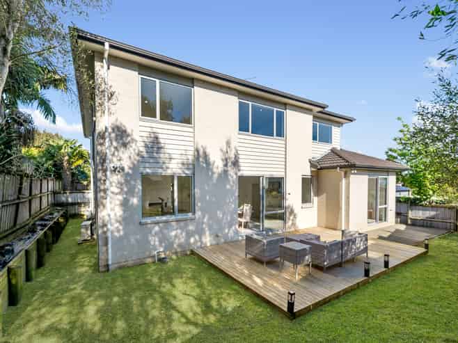 7 Andy Crescent, Flat Bush
