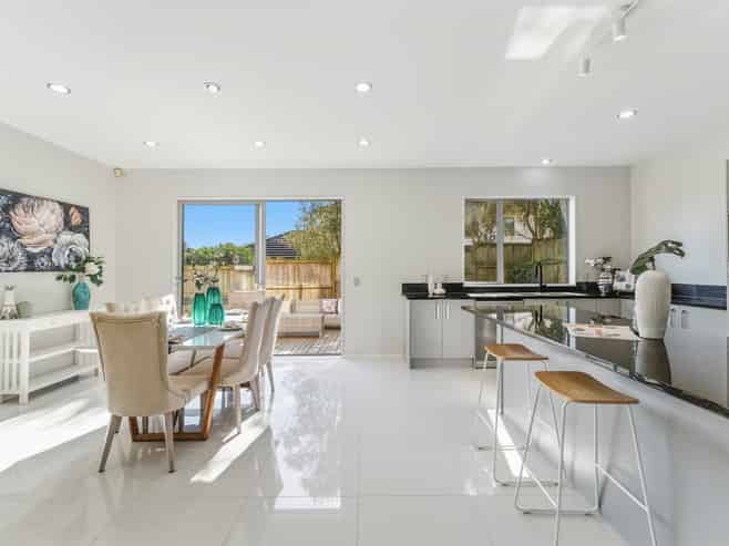 7 Andy Crescent, Flat Bush