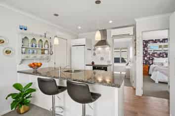 2 Jackmin Lane, Burwood