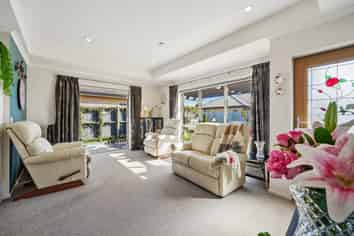 2 Jackmin Lane, Burwood