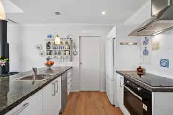 2 Jackmin Lane, Burwood