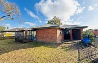 21 Robertson Road, Favona