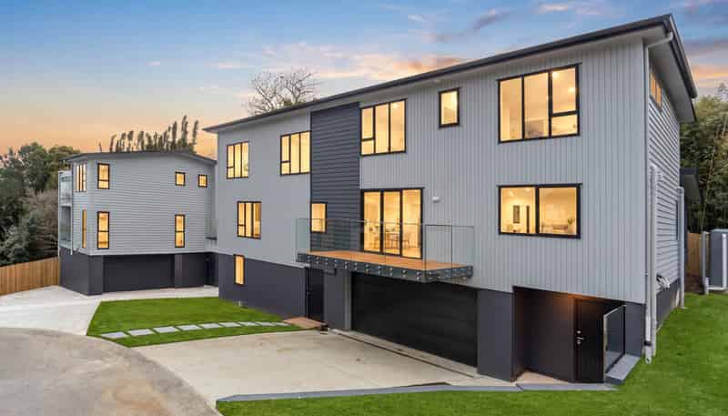 22/24 A&B Arataki Views Way, Glen Eden