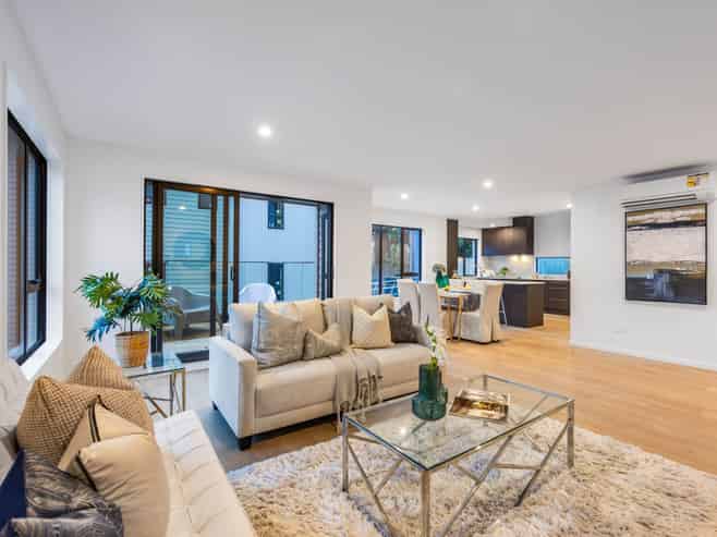 22/24 A&B Arataki Views Way, Glen Eden