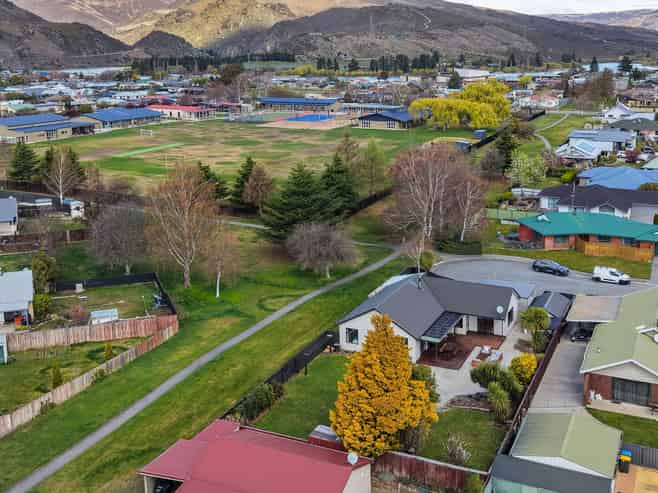 28 Coleraine Street, Cromwell