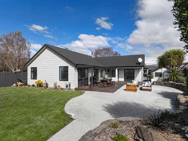 28 Coleraine Street, Cromwell