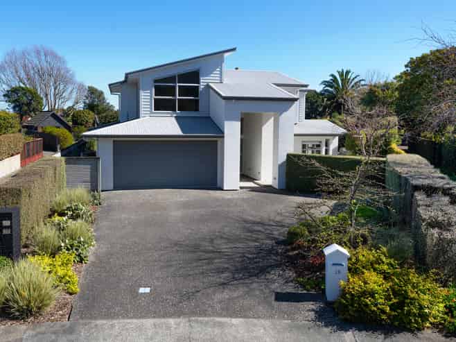 19 Hurunui Street, Waikanae