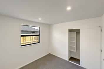 51 Mehrtens Crescent, Ravenswood