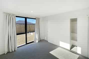 51 Mehrtens Crescent, Ravenswood