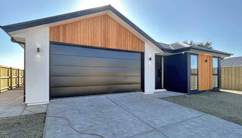 51 Mehrtens Crescent, Ravenswood