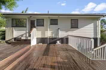 41 Holmes Drive South, Massey