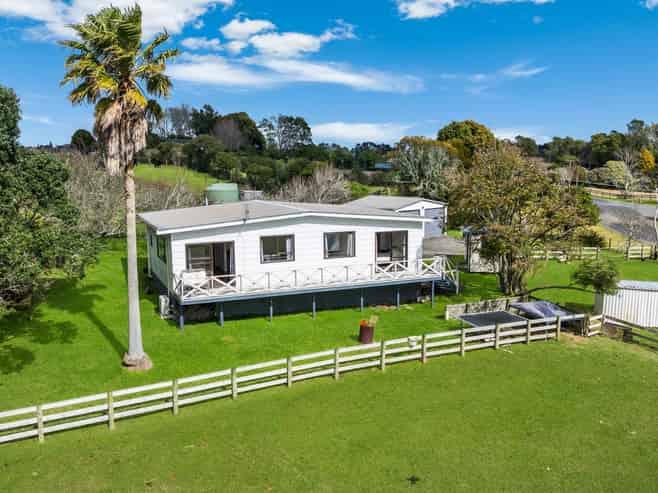 24B Eggleton Road, Patumahoe