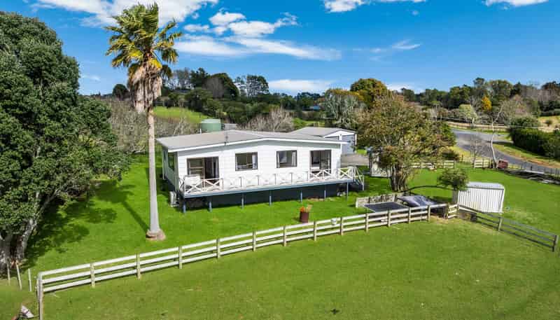 24B Eggleton Road, Patumahoe