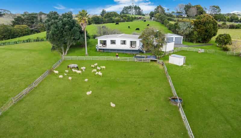 24B Eggleton Road, Patumahoe