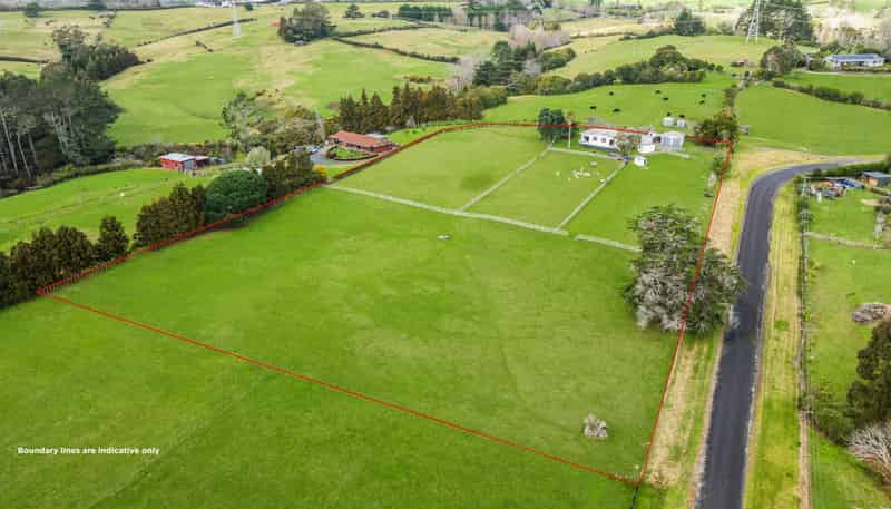 24B Eggleton Road, Patumahoe