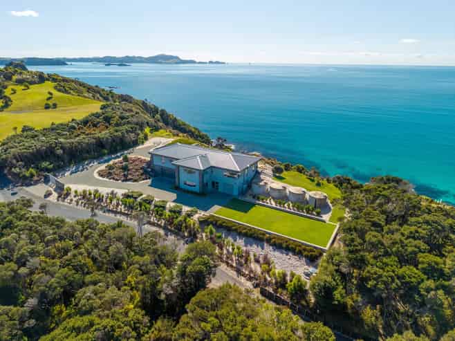 136 Pukematu Lane, Russell