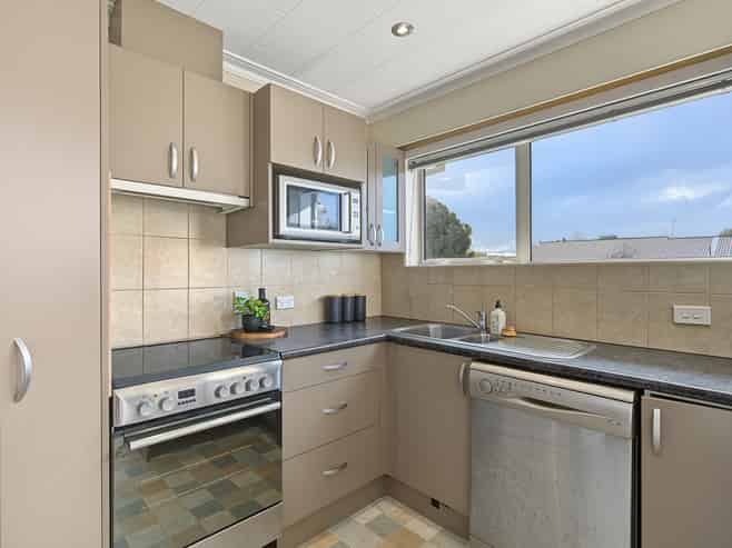 125 West Street, Hawthorndale