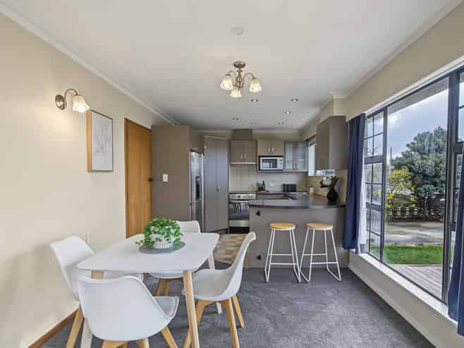 125 West Street, Hawthorndale