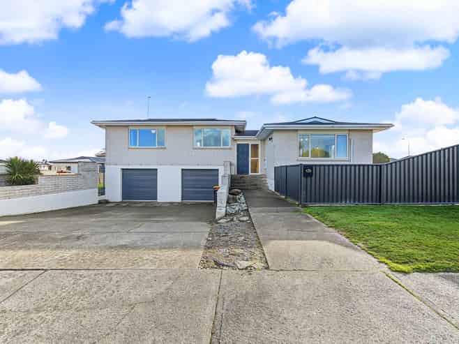 125 West Street, Hawthorndale