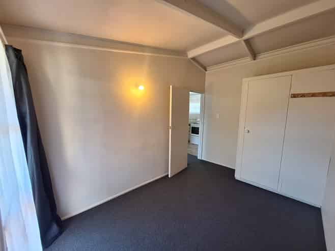 2/17 Jellicoe Road, Manurewa
