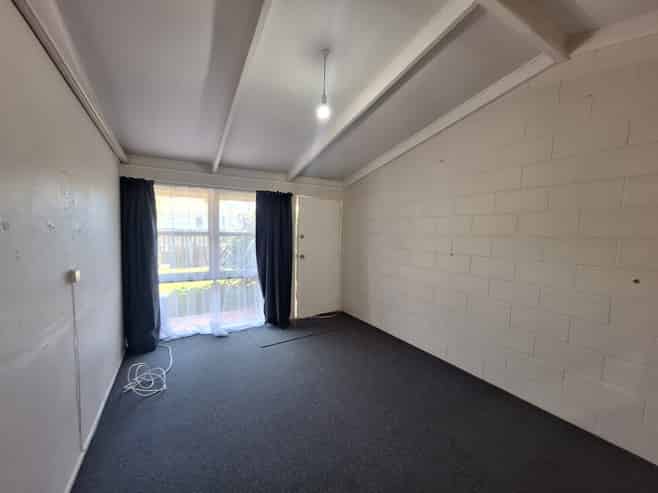 2/17 Jellicoe Road, Manurewa