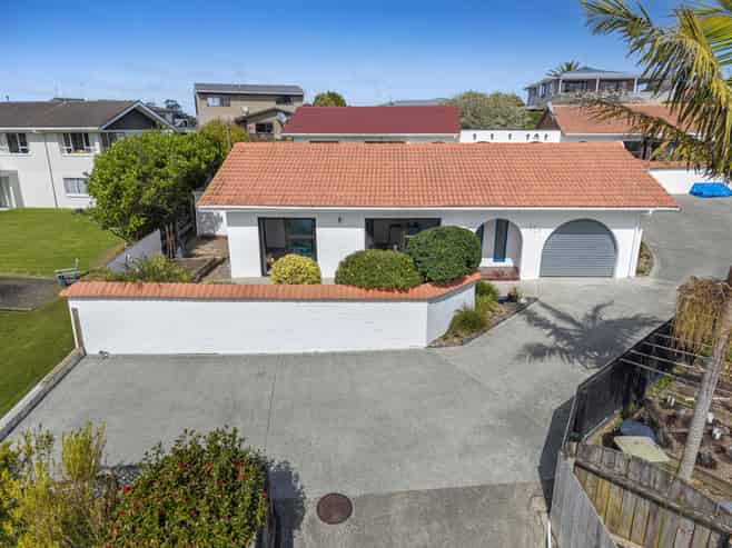 12A Eagle Place, Red Beach