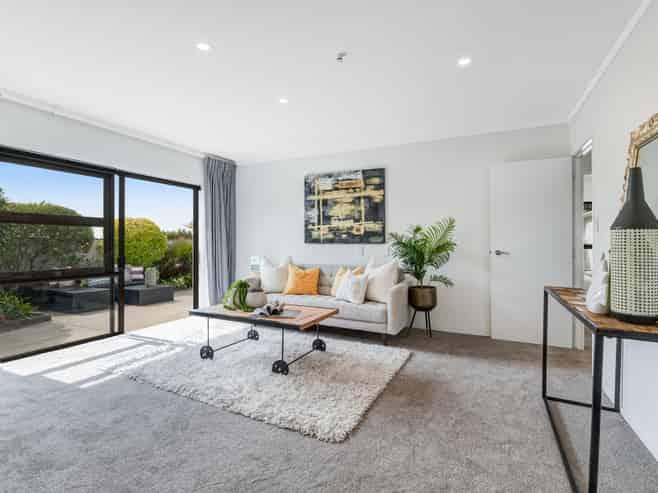 12A Eagle Place, Red Beach