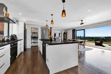 1445A South Road, Oakura
