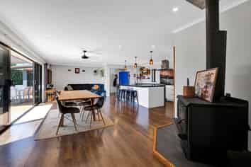 1445A South Road, Oakura