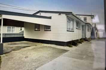 Bedsit/30 Rimutaka Street, Trentham