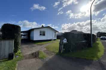 5 Clouston Place, Opunake