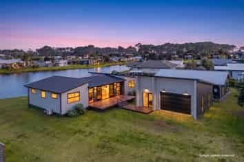 113 Karo Drive, Matarangi