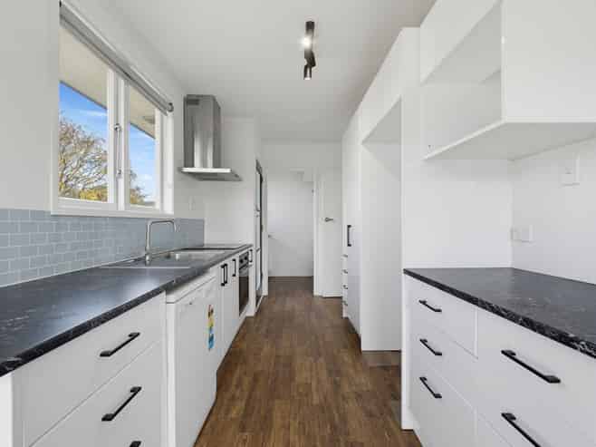 298 Clayton Road, Pukehangi