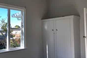 6 Oxford Street , Marton