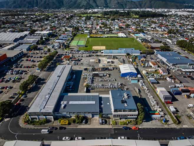Big incentives available - Prominent Petone Office