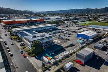 Prominent Petone Office