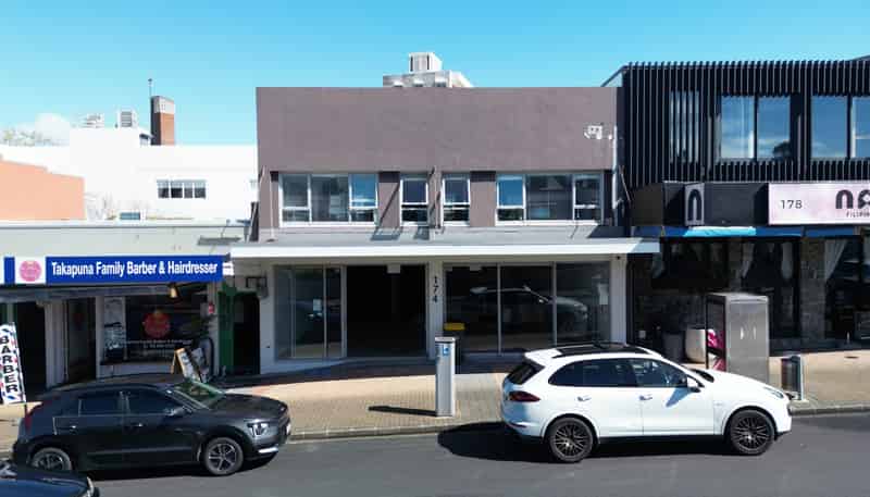 174 Hurstmere Road, Takapuna