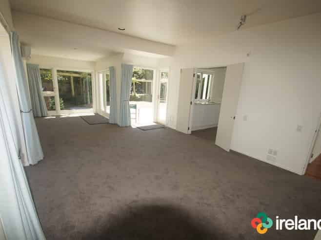 9 Woodford Terrace, Ilam