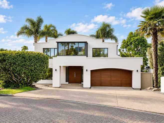 2 Bocage Lane, West Harbour
