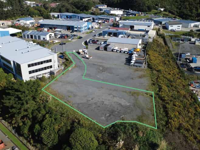 Secure Yard in Porirua